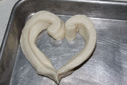 no-twist-dough-heart