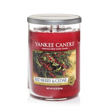 red berry candle