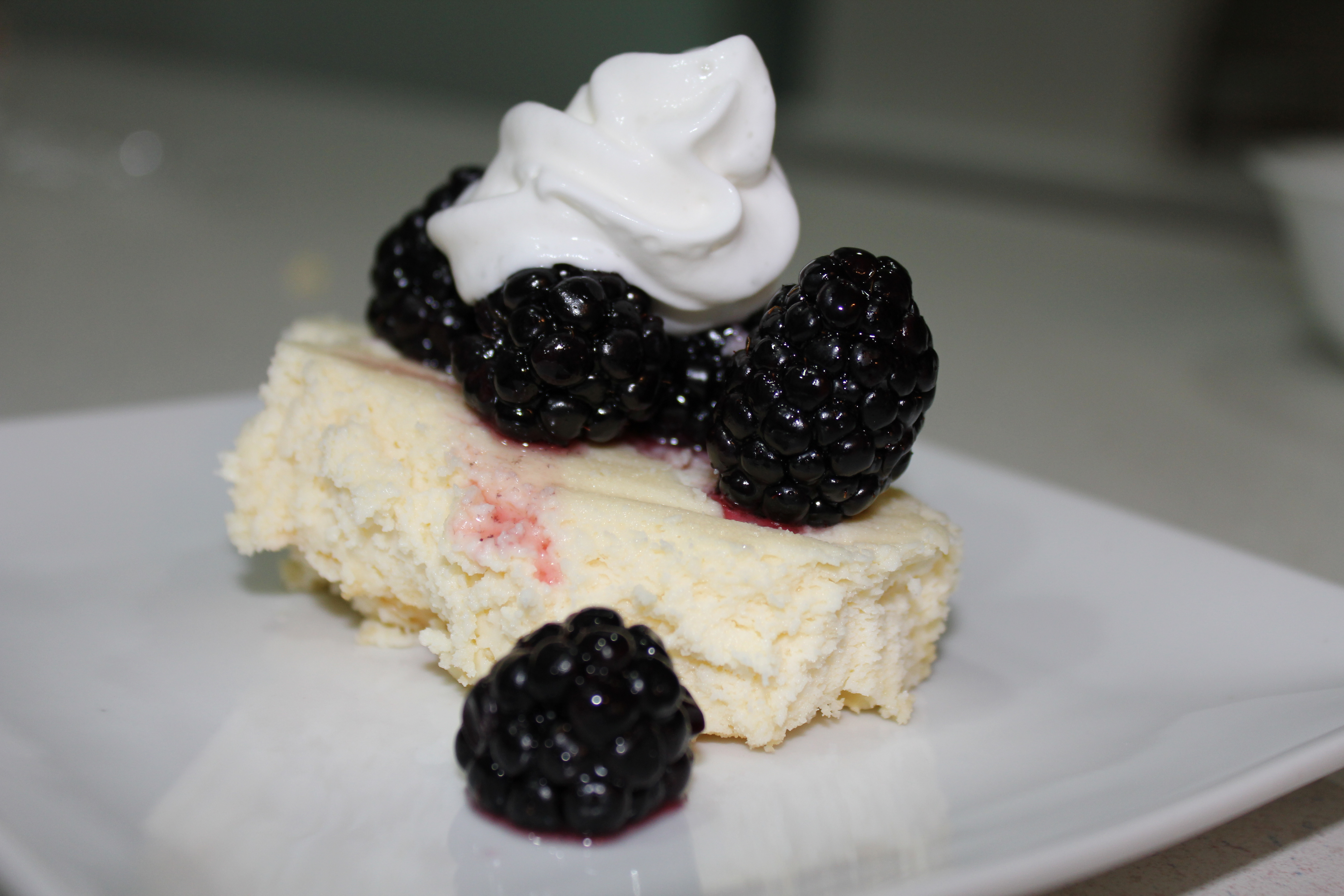 cheesecake plated