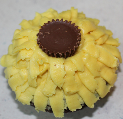 sunflower cupcake
