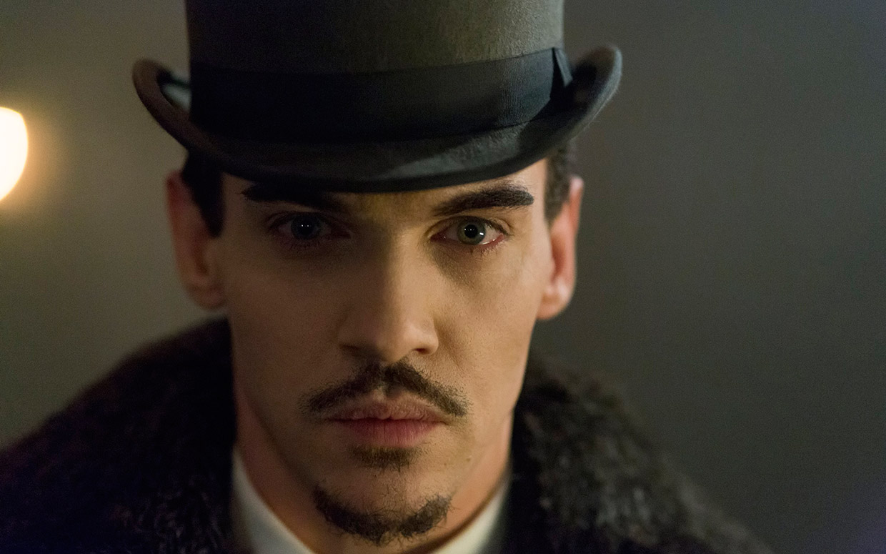 jonathan-Rhys-Meyers- (Delmond)